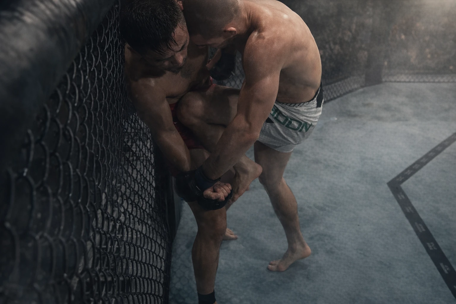 Cody Haddon Stops Aori Qileng With Body Knees at UFC Macau
